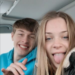 Meet your Posher, Karalyn